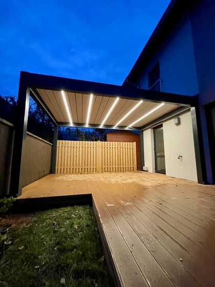 Praha realizace bioklimatické pergoly